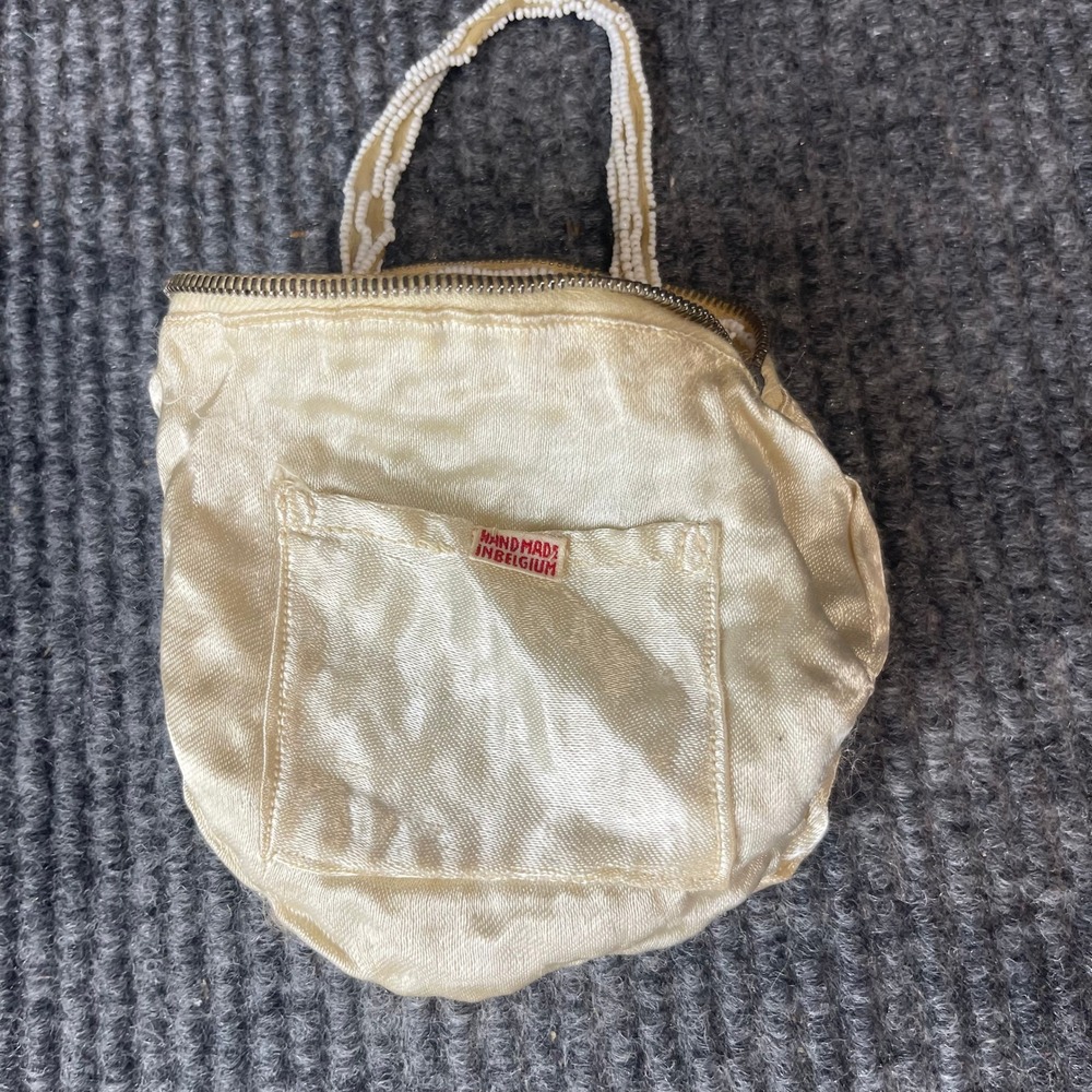 Vintage Handmade Beaded Micro Handbag Coin Champagne Pastel Scalloped Belgium‎ - Picture 8 of 13